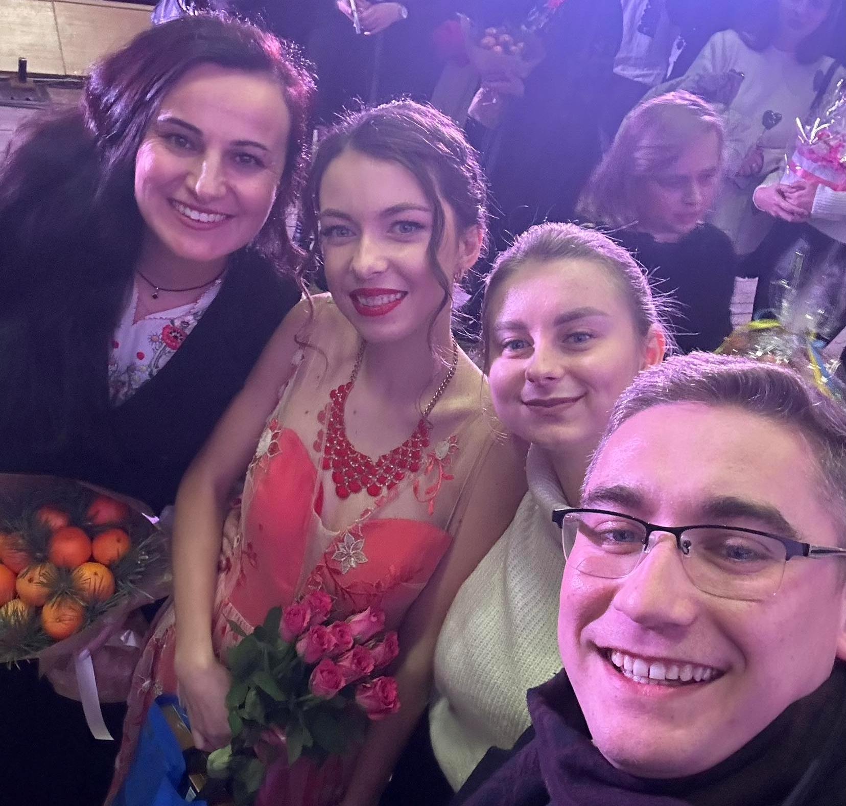 На фото Елеонора Атаманчук, Ярослава Топорівська, Христина Надала та Степан Буранич